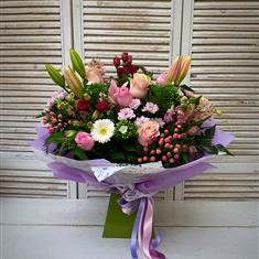Elegantly Exquisite Hand Tied Bouquet Gift Box